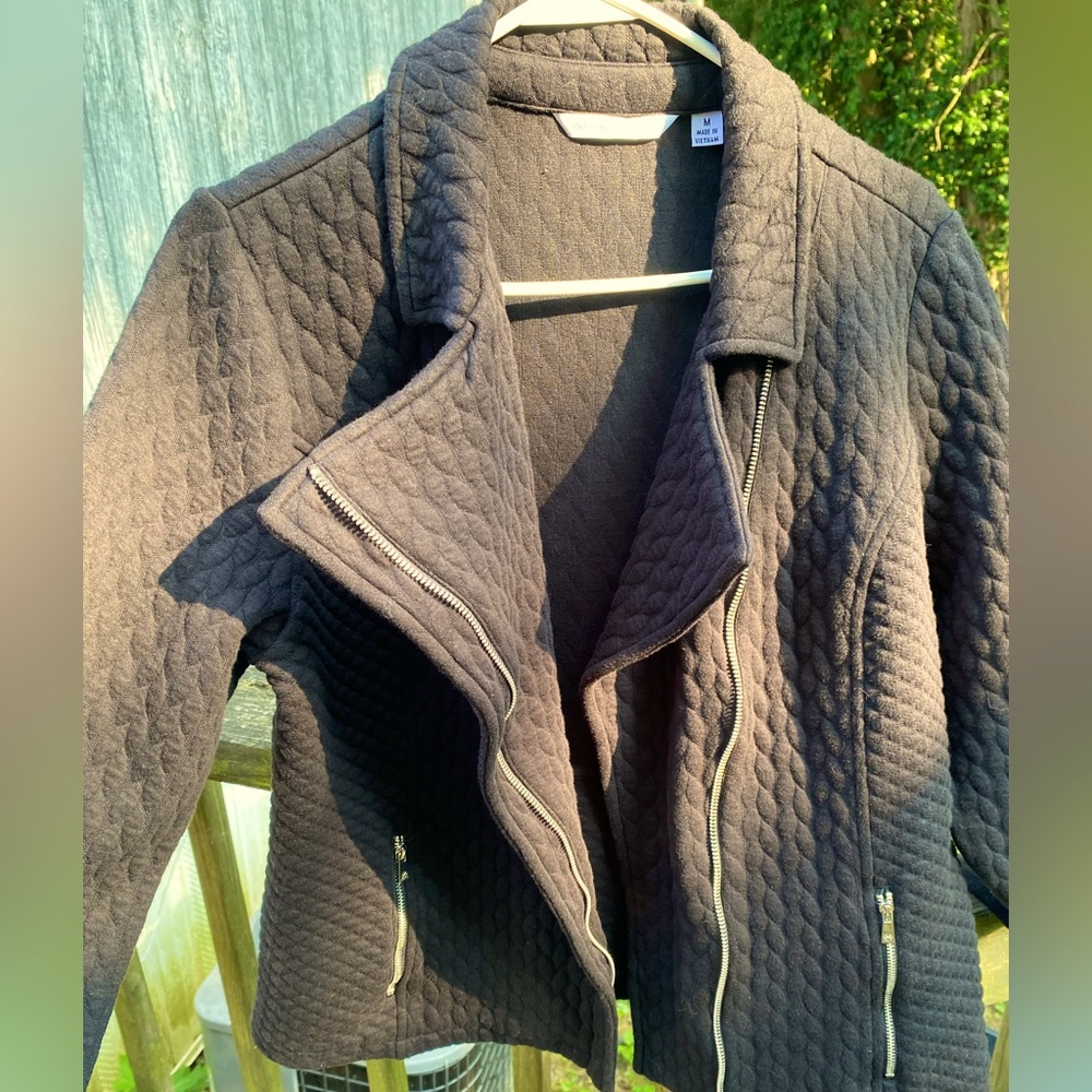 Amazing used condition, Black zip-up sweater/jacket